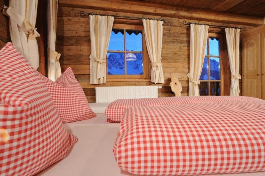 Glinzhof Mountain Natur Resort Agriturismo San Candido Exterior photo